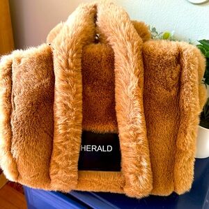 Large fuzzy winter purse!